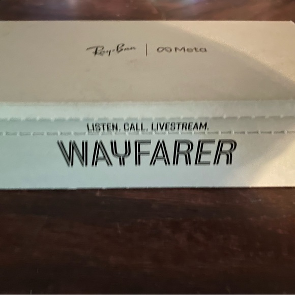 Ray-Ban Tan Leather Case with Green Indicator